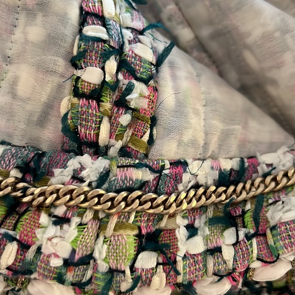 CHANEL NEW with Tags Jacket Size 44 - Picture 15 of 15